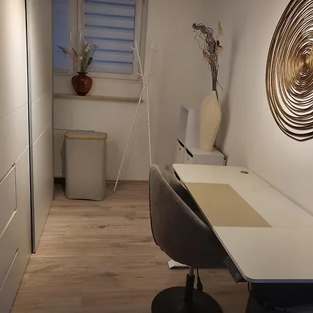 Lounge 1 קובלנץ